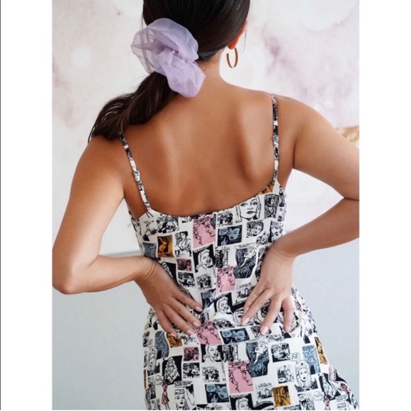 Reformation Dresses & Skirts - RARE Reformation Lindsay Dress in Comic